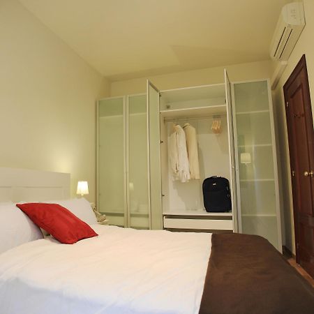 Alguera Apartments Napols Barcelona Exteriör bild