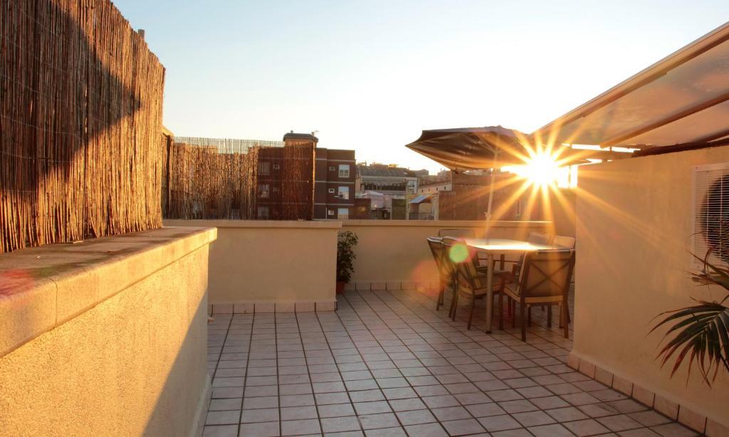 Alguera Apartments Napols Barcelona Rum bild