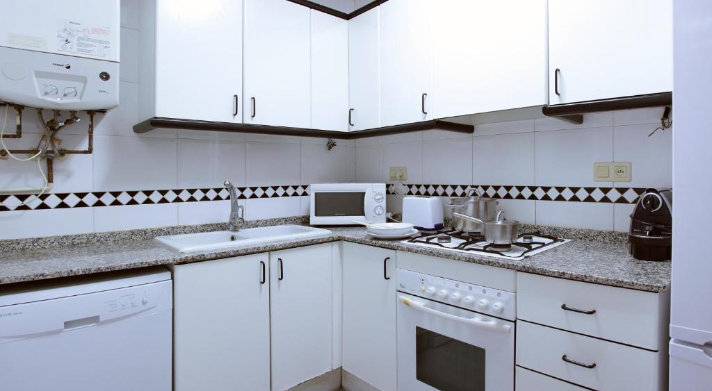 Alguera Apartments Napols Barcelona Rum bild