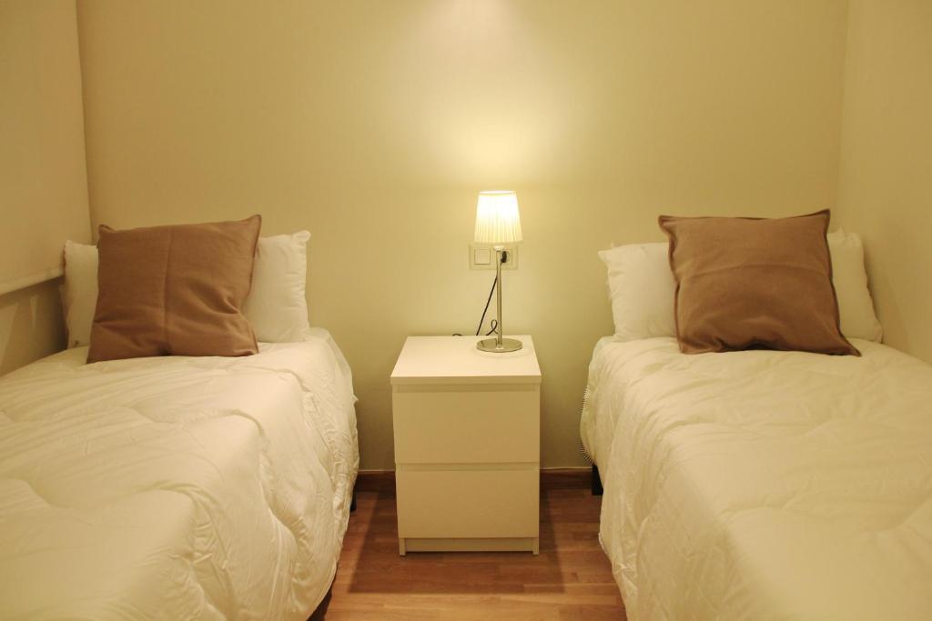 Alguera Apartments Napols Barcelona Rum bild