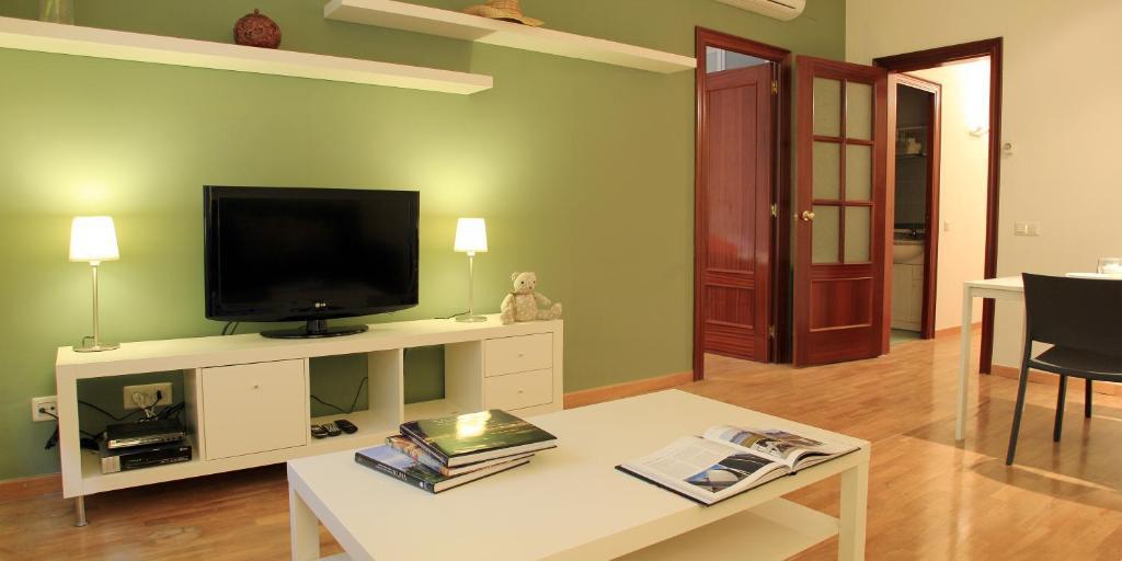Alguera Apartments Napols Barcelona Rum bild