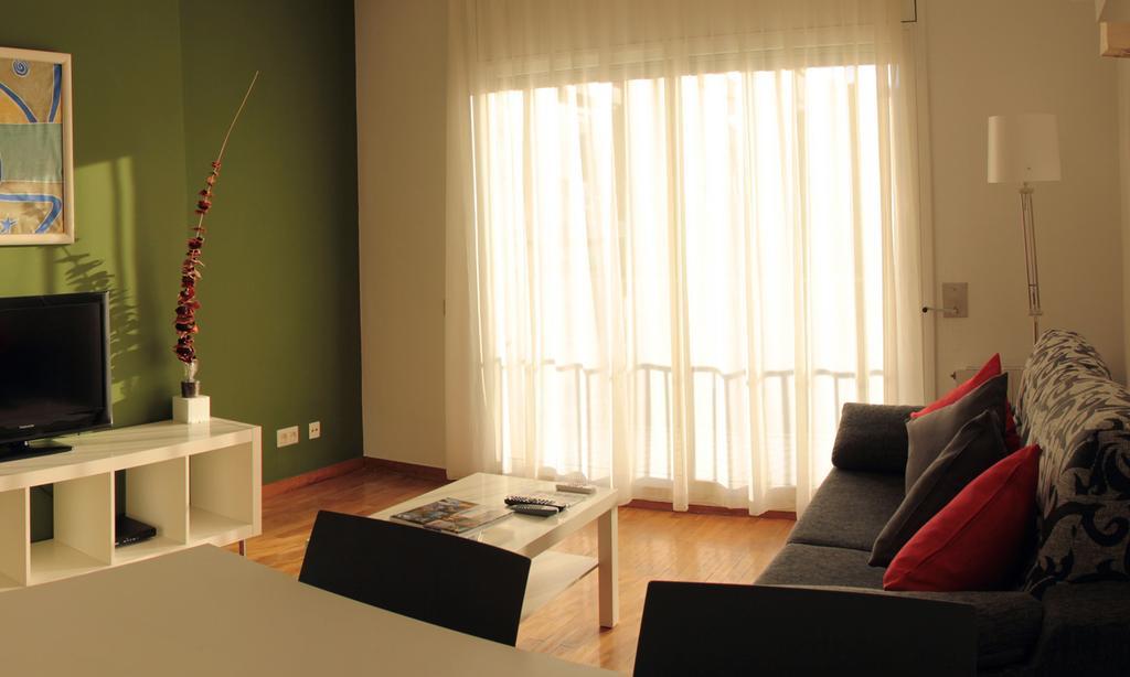 Alguera Apartments Napols Barcelona Rum bild